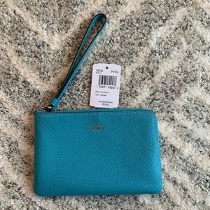 NWT COACH WRISTLET